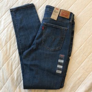 Levi’s 721 High-Rise Skinny Jeans 31x32 (12 long)